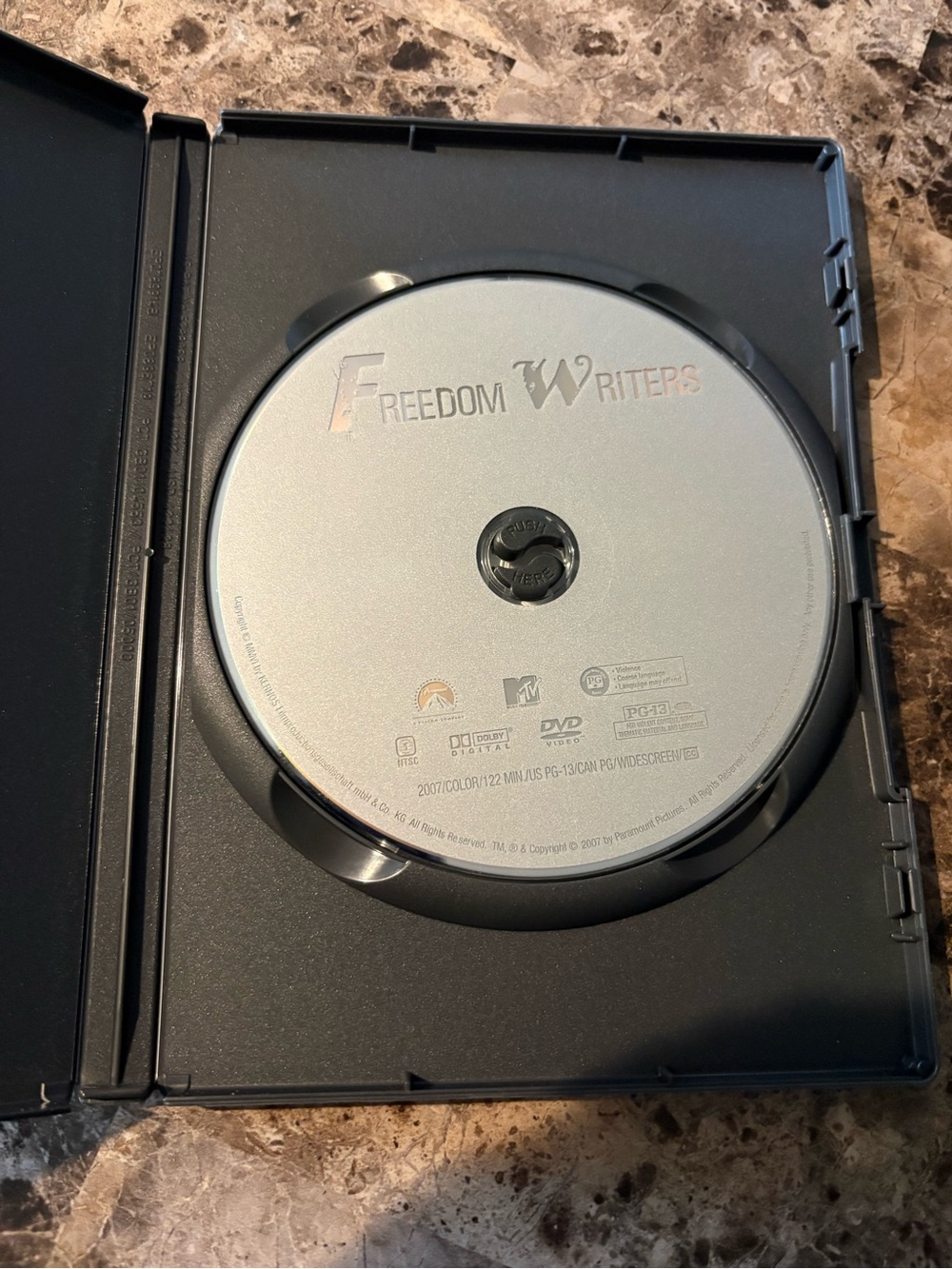 🎬DVD’s 8 for $25 Freedom Writers DVD - Hilary Swank - Picture 3 of 3